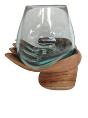 Glass on single hand 15 x 15 cm