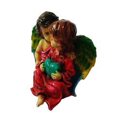 Angels x 2 sitting close in resin 16 cm high